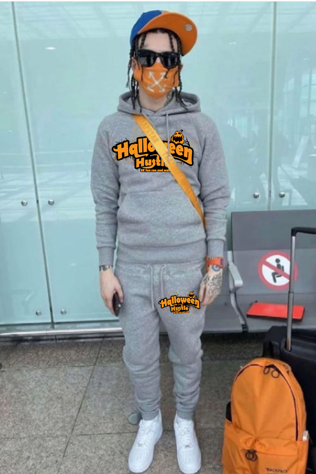 Women's two-piece sports set with Halloween pattern and comfortable kangaroo pockets Lune London