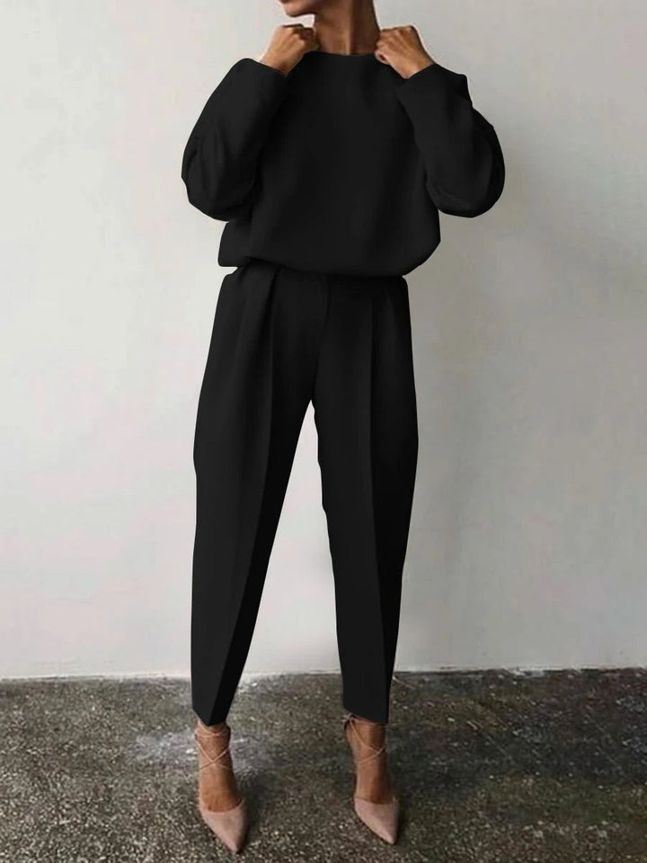 Women Casual Two-Piece Set with Loose Fit and Stylish Details Lune London