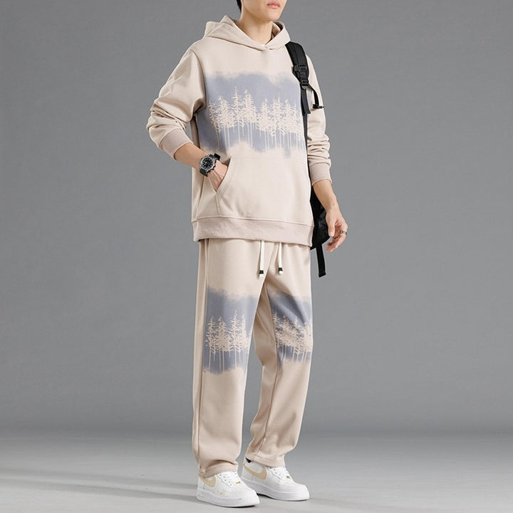 Casual lounge set for men with a relaxed fit and creative tree print Lune London