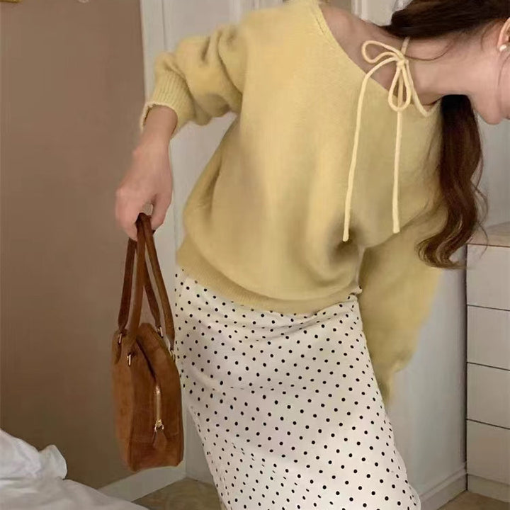 Pull décontracté pour femmes avec col décoratif et matériau doux Chic & Stil
