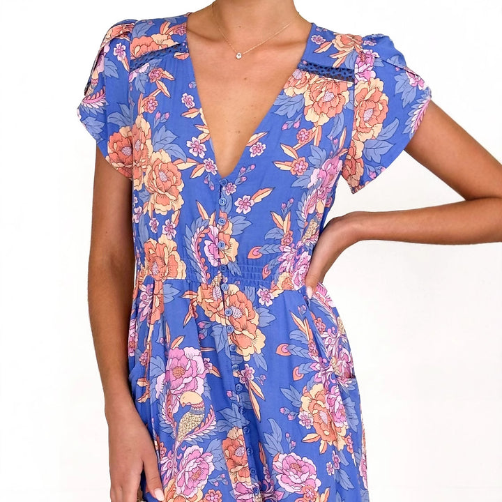 Maxi dress for women with floral pattern and deep V-neck Chic & Stil
