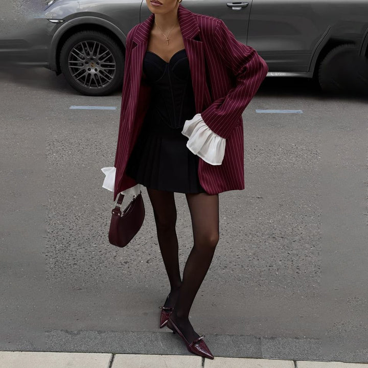 Blazer for women with an elegant striped look with voluminous sleeves Lune London