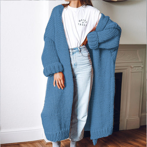 Long chunky knit cardigan for women with a relaxed fit and oversized sleeves Lune Londonl