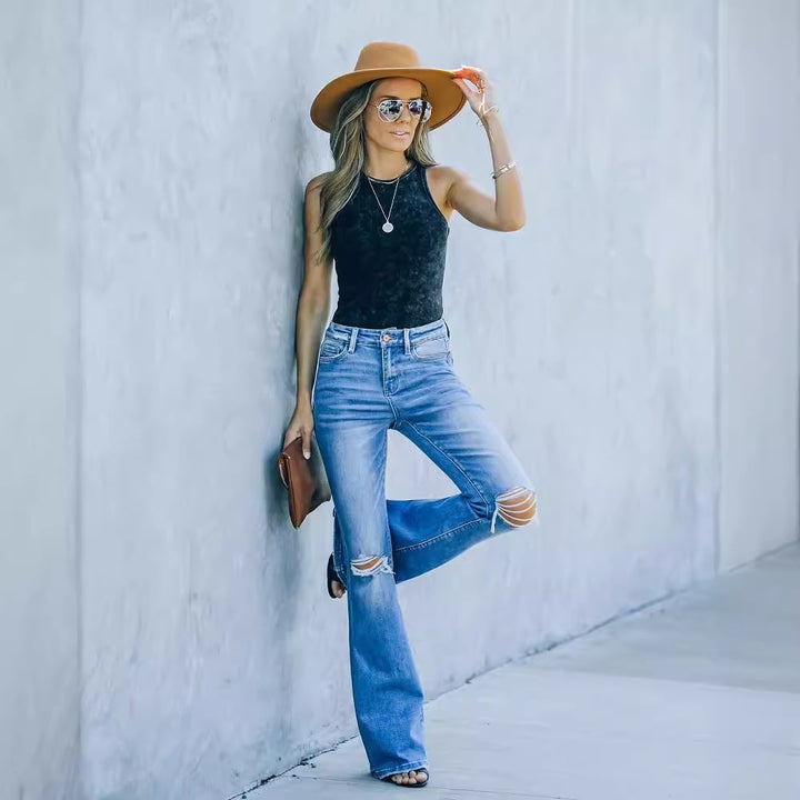 Women's flared jeans with ripped details and high waist Lune London