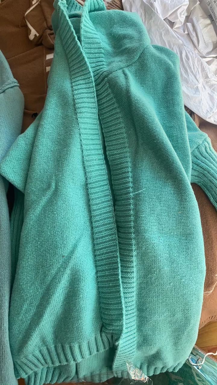 Ladies Casual Knit Sweater with Open Front and Fine Texture Chic and Style