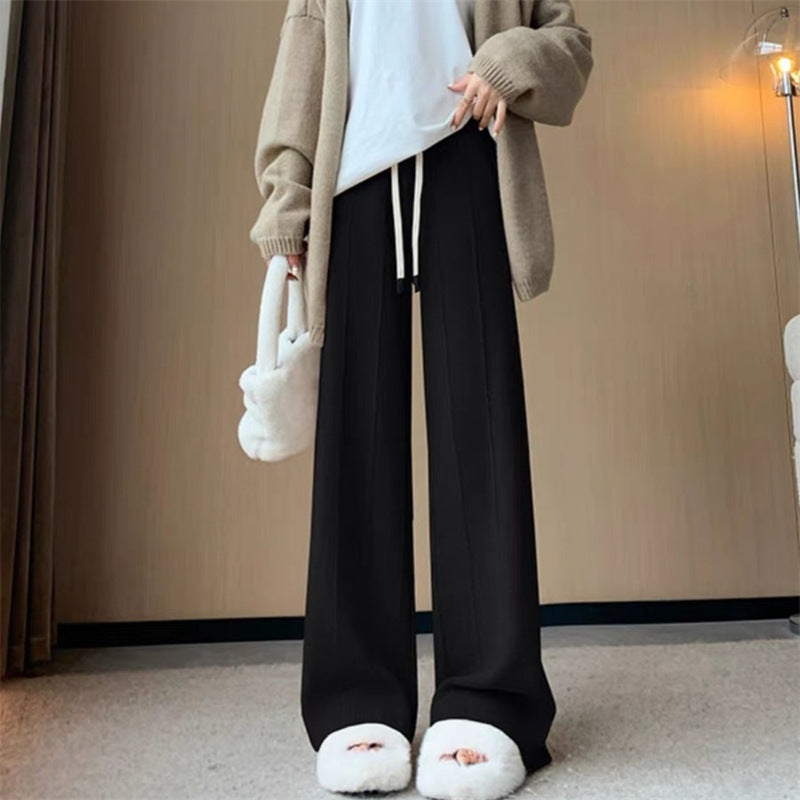 Warm palazzo pants for women with elastic waistband and side pockets Lune London