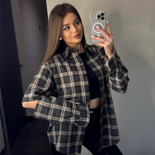 Casual plaid shirt for women in oversized cut Lune London