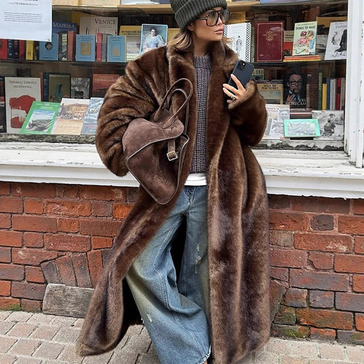 Women’s Faux Fur Coat – Elegant & Luxurious | Lune London
