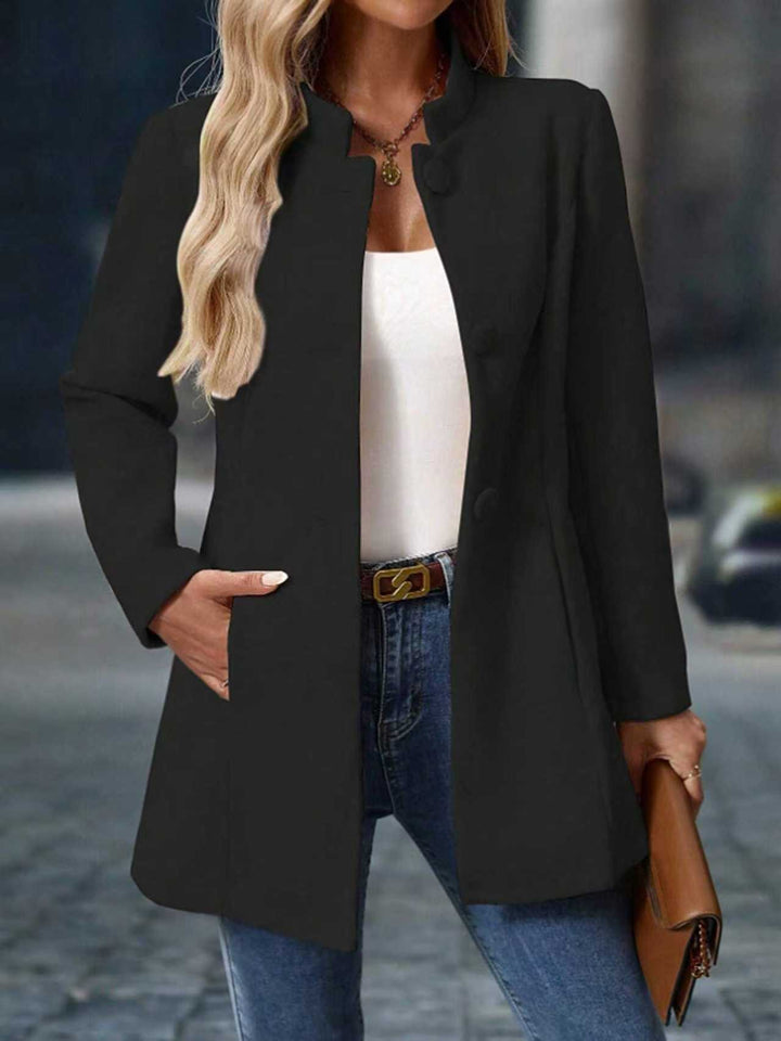 Trendy women's jacket with elegant button details and textured fabric Lune London
