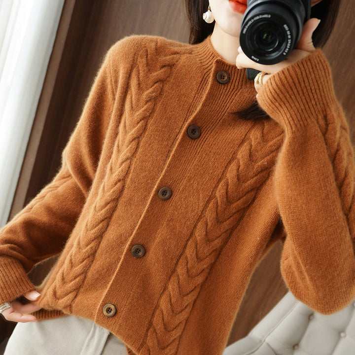 Comfortable knit jacket for women with cable pattern and button placket Lune London