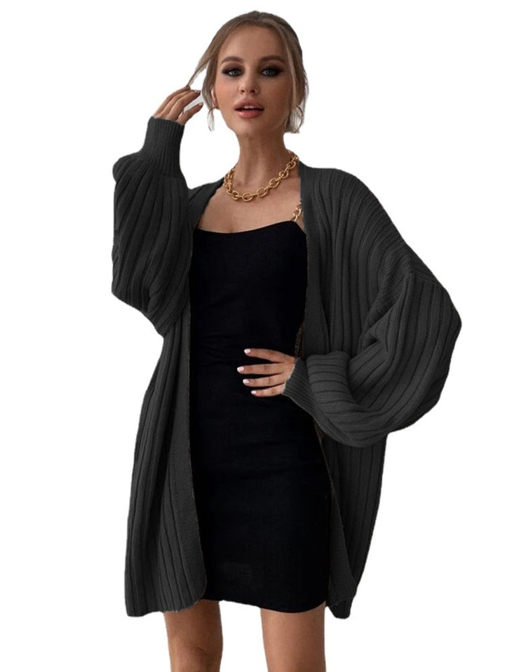 Thick knitted jacket for women with oversized sleeves and a modern design Lune Londonl