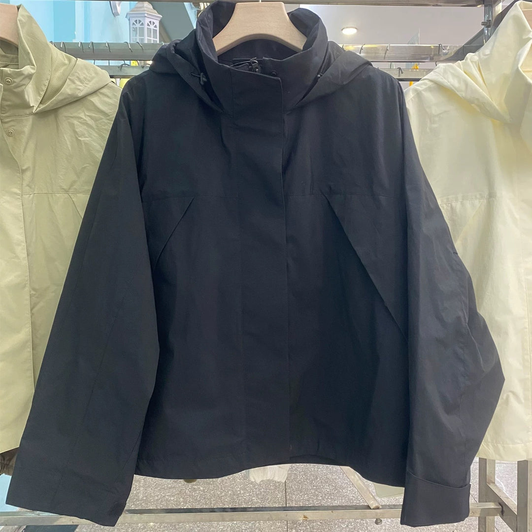 Veste de transition légère pour femmes avec fermeture éclair sur toute la longueur et col haut Chic & Stil