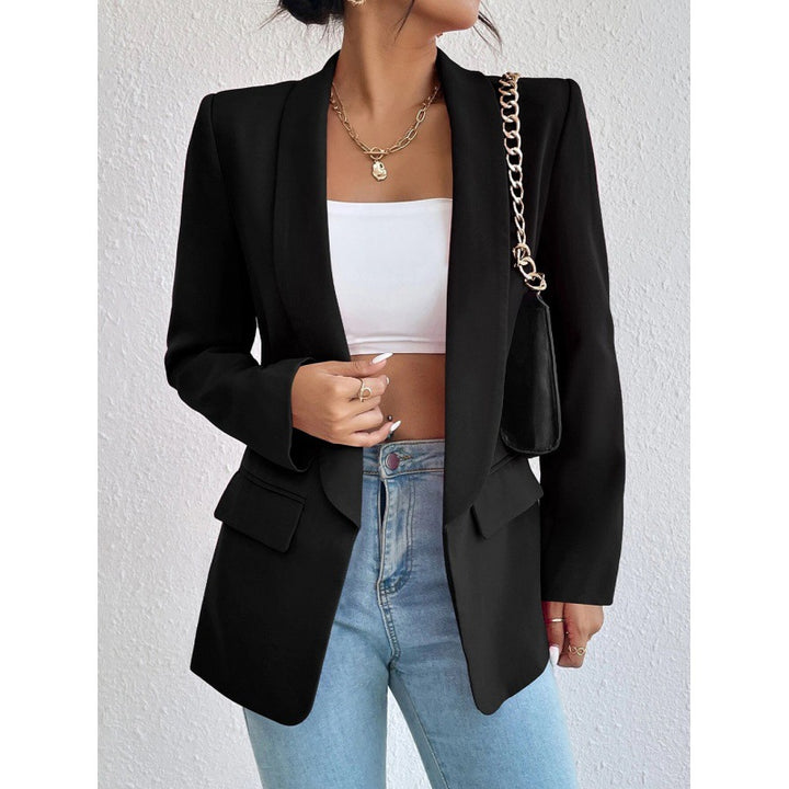 Women Elegant Blazer with Modern Design Elements Lune London