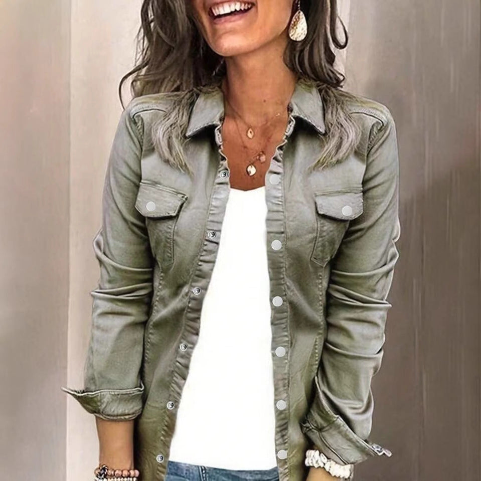 Veste chemise pour dames avec poches poitrine et détails de boutons élégants Chic & Stil