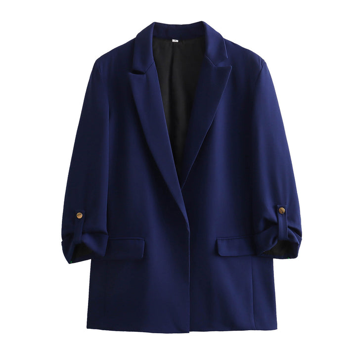 Elegant blazer jacket for women with structured sleeves and discreet golden accents Lune London