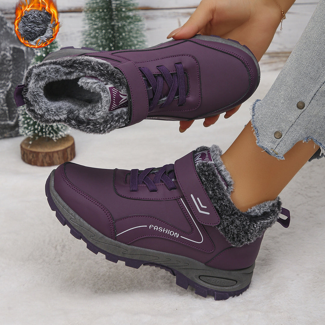 Women's winter boots with warm lining and non-slip sole Lune London