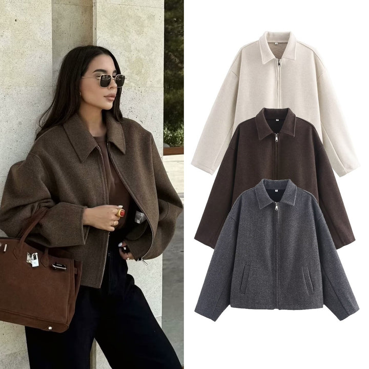 Lune London short elegant jacket for women in soft material with oversized cuts