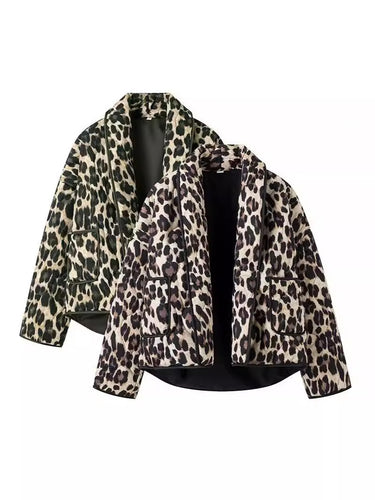 Leo women's fashionable jacket in a relaxed fit with practical pockets Lune London