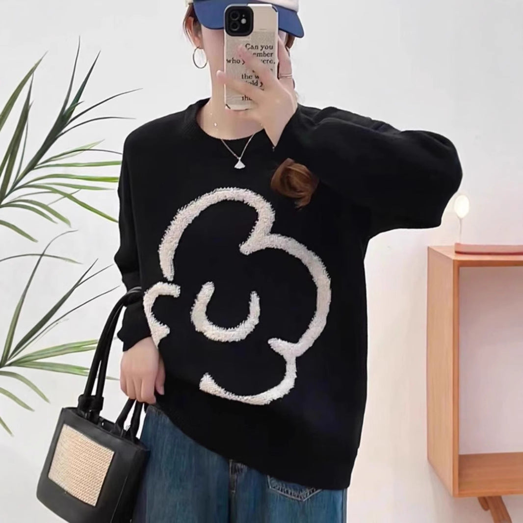 Oversized sweater for women with 3D floral design Lune London
