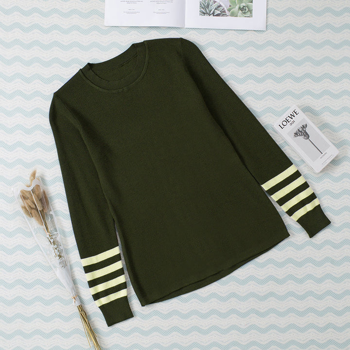 Pull en tricot pour femmes avec des poignets de manches contrastants Chic & Stil