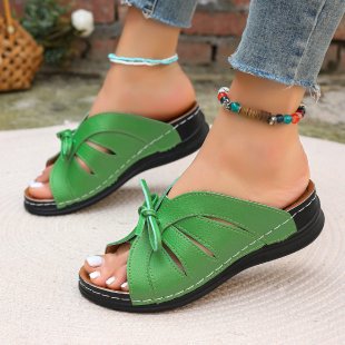 Open-toe sandals for women with trendy lace detail Lune London