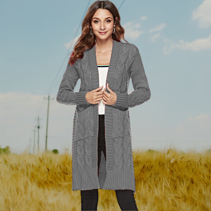 Knitted cardigan for women with a modern weaving pattern and practical pockets Lune London