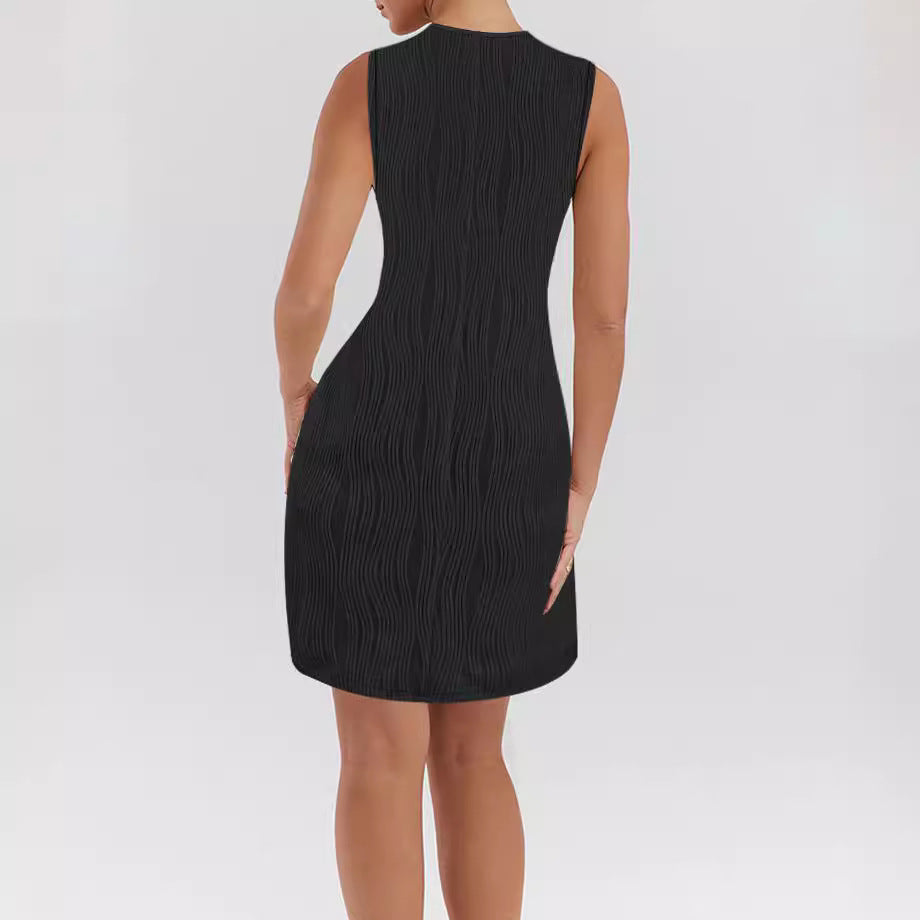 Summer wrap dress for women with elegant details on the straps and a side slit Lune London