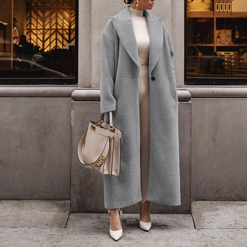 Elegant and warm wool coat for women with a slim fit Lune London