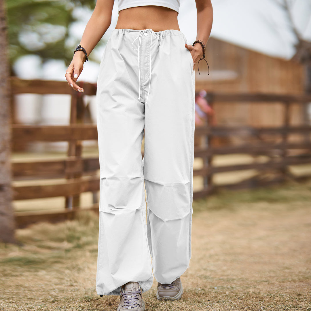 Cargo transport pants for women with elastic waistband and practical pockets Lune London