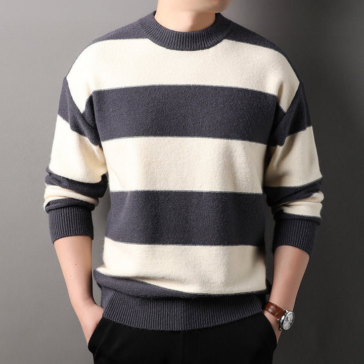 Knitted sweater for men with a nice striped pattern and a modern fit Lune London