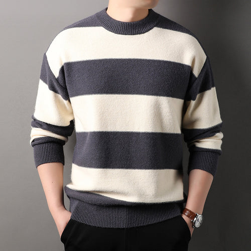 Knitted sweater for men with a nice striped pattern and a modern fit Lune London