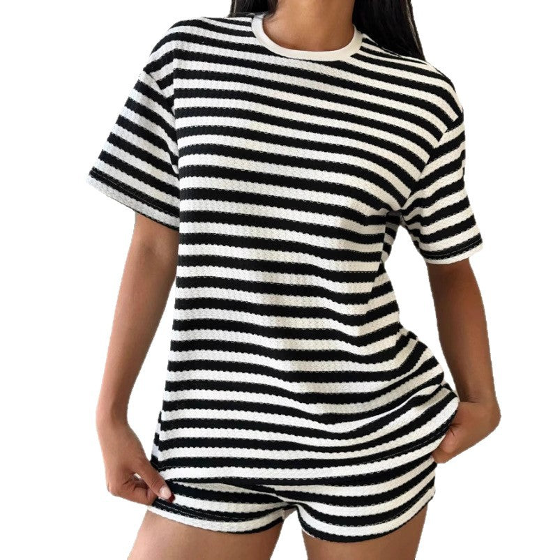 Casual striped t-shirt for women with a high-quality structure Lune London