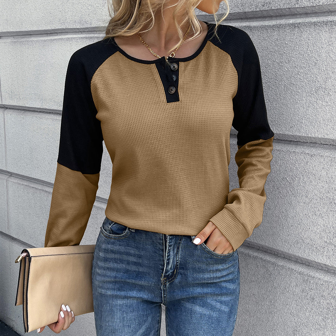 Casual women's Henley shirt in textured fabric with contrasting sleeve design Lune London