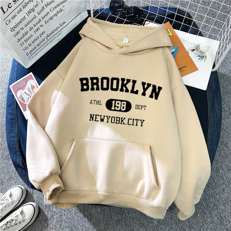 Women's hoodie with casual Brooklyn design Chic & Stil