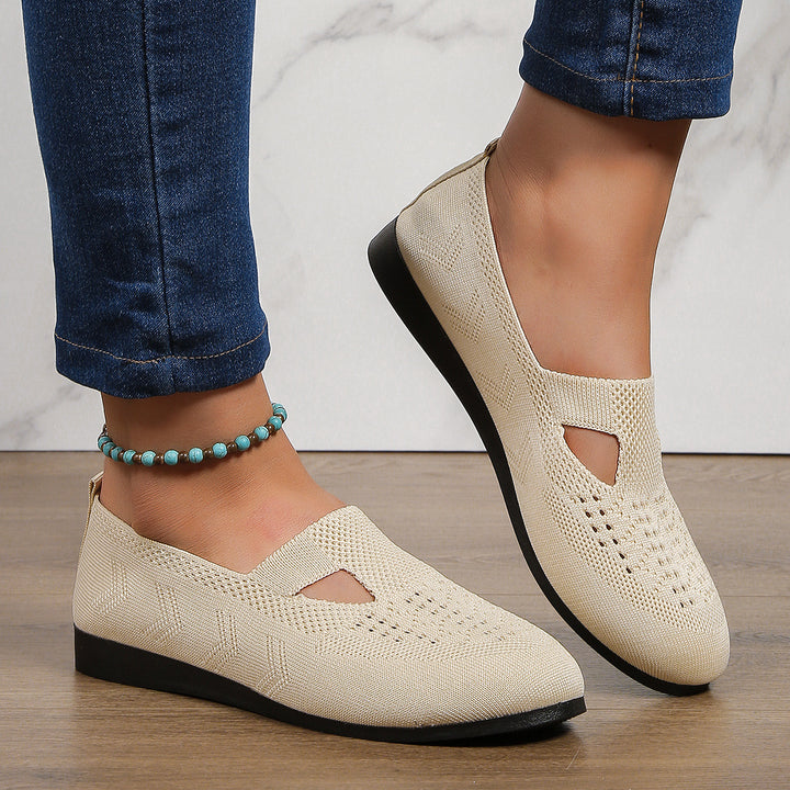 Breathable Slip-On Shoes for Women with Elastic Upper and Non-Slip Sole Lune London
