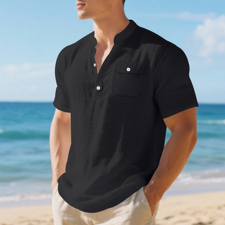 Short sleeve shirt for men with Henley collar and practical chest pocket Lune London