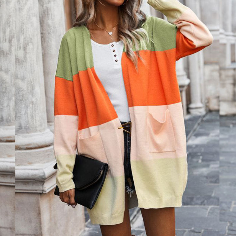 Cardigan pour femmes avec design color block et poches Chic & Stil