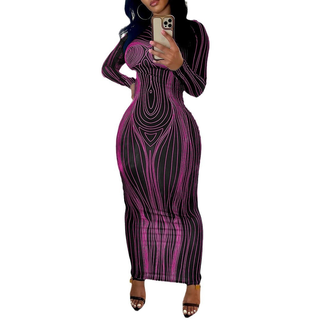 Robe maxi ajustée à manches longues pour femmes avec design graphique moderne Chic & Stil