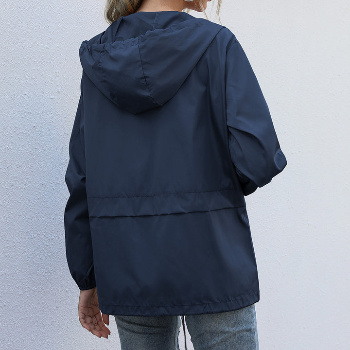 Leisure jacket for women with adjustable drawstring and lightweight material Lune London