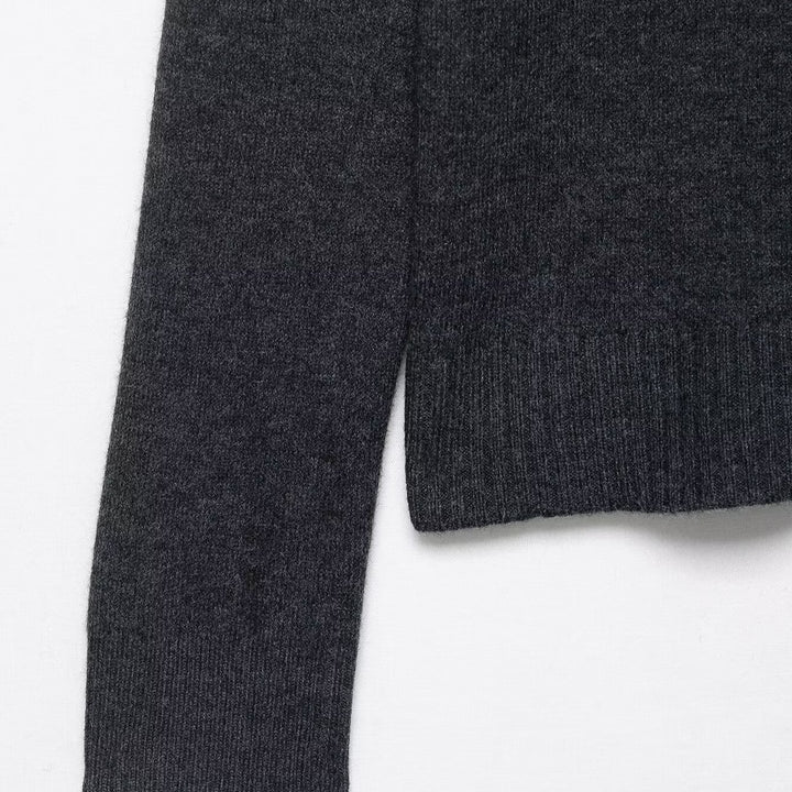 Elegant women's knitted cardigan with removable collar Lune London