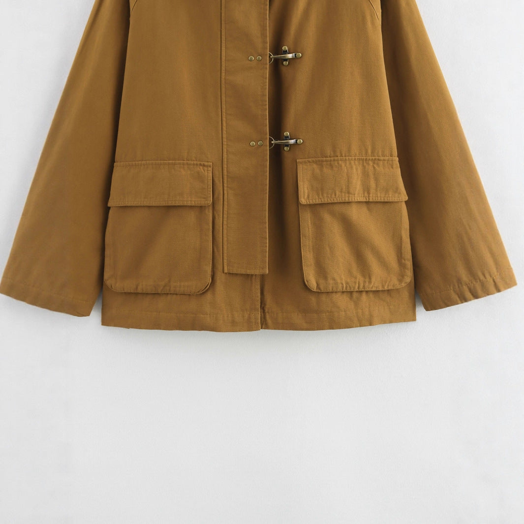 Casual utility jacket for women with functional pockets and practical button closure Lune London