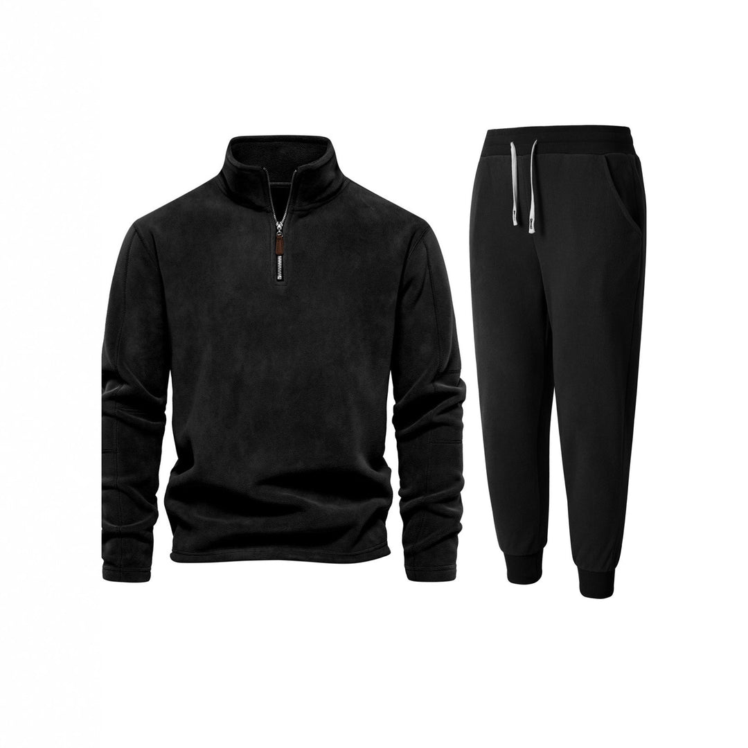 Men's fleece top with short zipper and comfortable jogger pants Lune London