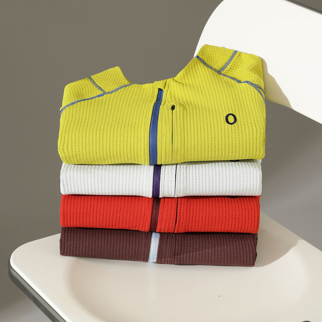 Pull fonctionnel pour femme avec fermeture éclair innovante et surface texturée Chic & Stil