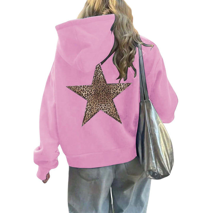 Women's hoodie with striking leopard star design Chic & Stil