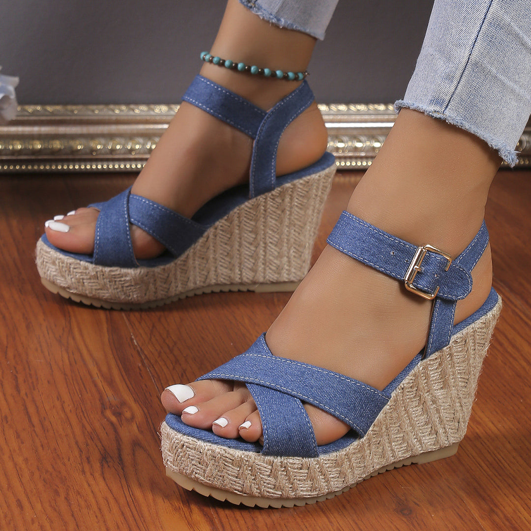 Trendy espadrilles for women with adjustable strap Lune London