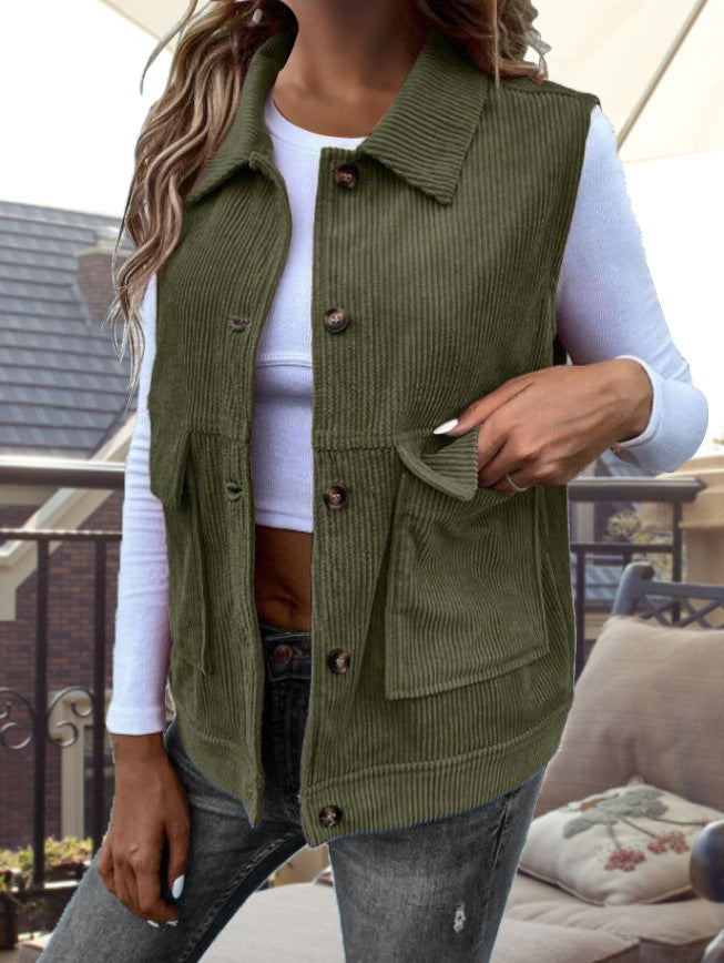 Casual women's cardigan with practical pockets and textured corduroy material Lune London
