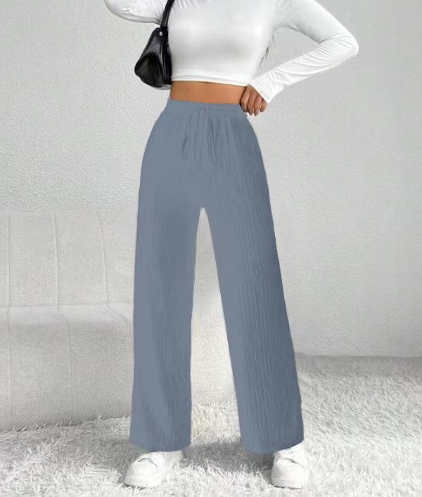 Wide pleated pants for women with elastic waistband Lune London