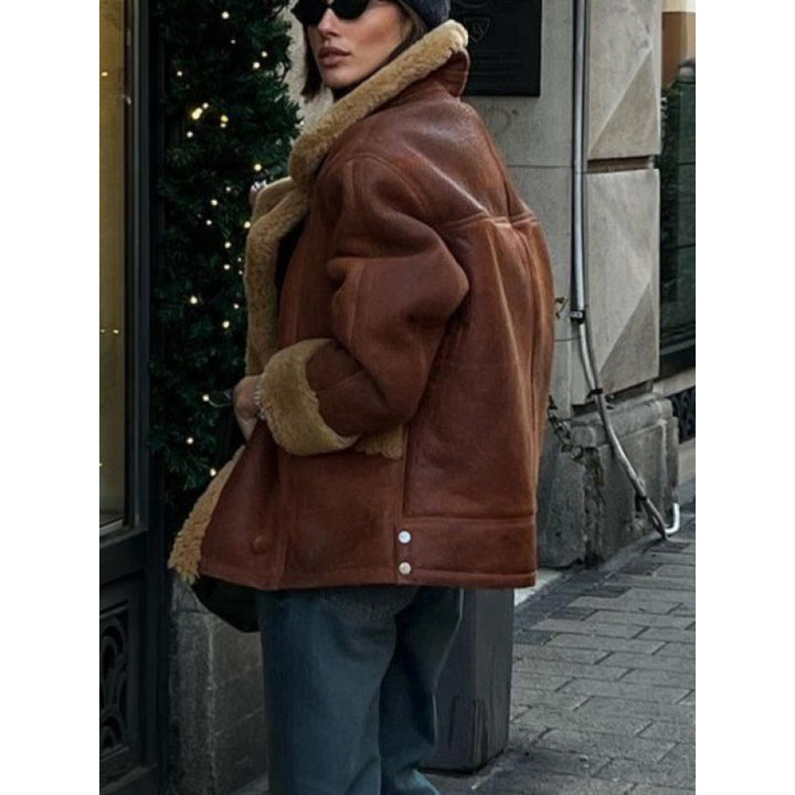 Casual fur coat for women with oversized cut Lune London