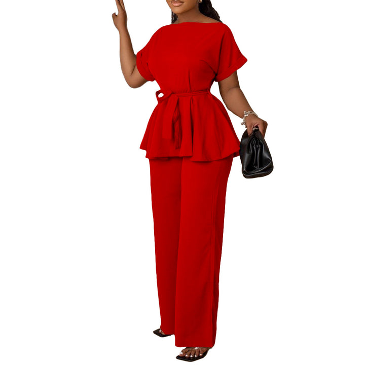 Women Elegant combination of a loose-fit top and wide pants Lune London
