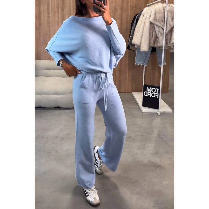 Women's comfortable loungewear in soft knitted material with a loose fit Lune London